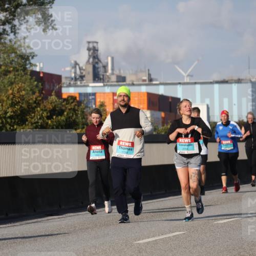 03.10.2025 - Köhlbrandbrückenlauf Luisa Fischer http://msf.ph/oto/8985460 03.10.2025 11:16:50 Position 3 1729, 2558 meine-sportfotos.de