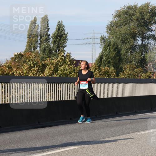 03.10.2025 - Köhlbrandbrückenlauf Luisa Fischer http://msf.ph/oto/8985480 03.10.2025 11:16:54 Position 3  meine-sportfotos.de
