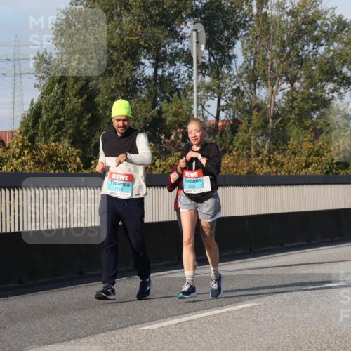 03.10.2025 - Köhlbrandbrückenlauf Luisa Fischer http://msf.ph/oto/8985499 03.10.2025 11:16:57 Position 3 1729, 2558 meine-sportfotos.de