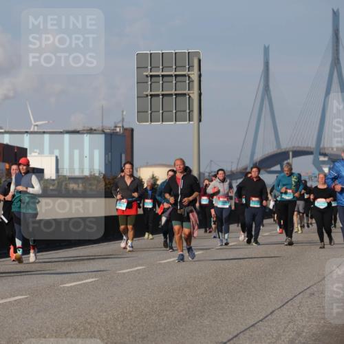 03.10.2025 - Köhlbrandbrückenlauf Luisa Fischer http://msf.ph/oto/8985534 03.10.2025 11:17:03 Position 3  meine-sportfotos.de