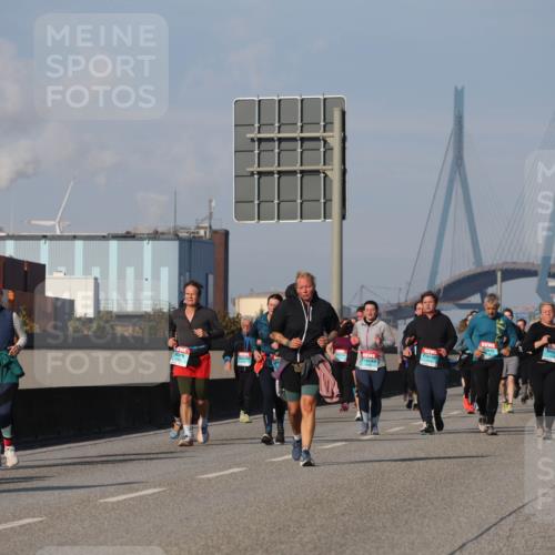 03.10.2025 - Köhlbrandbrückenlauf Luisa Fischer http://msf.ph/oto/8985540 03.10.2025 11:17:04 Position 3  meine-sportfotos.de