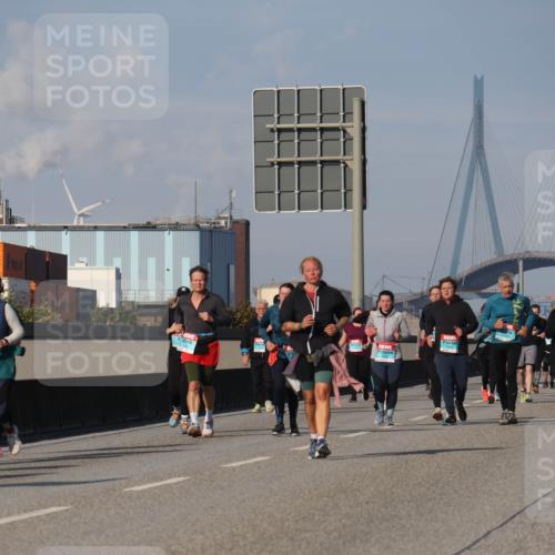03.10.2025 - Köhlbrandbrückenlauf Luisa Fischer http://msf.ph/oto/8985544 03.10.2025 11:17:05 Position 3  meine-sportfotos.de