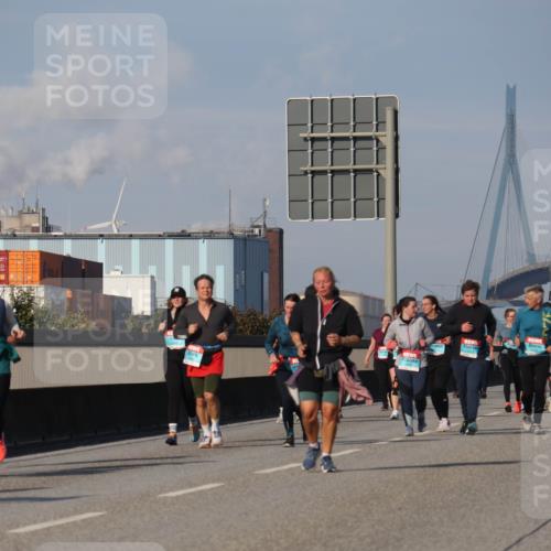 03.10.2025 - Köhlbrandbrückenlauf Luisa Fischer http://msf.ph/oto/8985549 03.10.2025 11:17:06 Position 3  meine-sportfotos.de