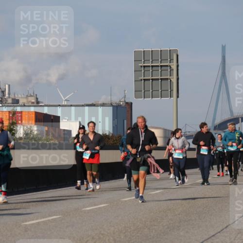 03.10.2025 - Köhlbrandbrückenlauf Luisa Fischer http://msf.ph/oto/8985554 03.10.2025 11:17:07 Position 3  meine-sportfotos.de