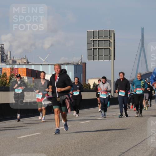 03.10.2025 - Köhlbrandbrückenlauf Luisa Fischer http://msf.ph/oto/8985573 03.10.2025 11:17:10 Position 3 2487 meine-sportfotos.de