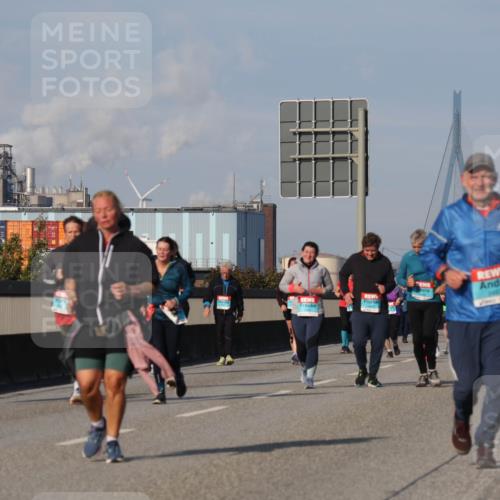 03.10.2025 - Köhlbrandbrückenlauf Luisa Fischer http://msf.ph/oto/8985585 03.10.2025 11:17:12 Position 3 2487 meine-sportfotos.de