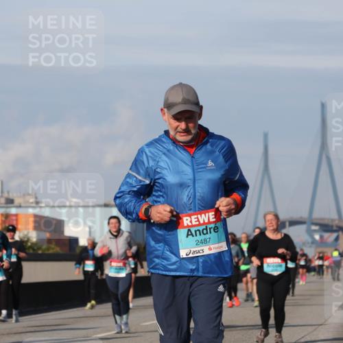 03.10.2025 - Köhlbrandbrückenlauf Luisa Fischer http://msf.ph/oto/8985606 03.10.2025 11:17:16 Position 3 8, 2487 meine-sportfotos.de