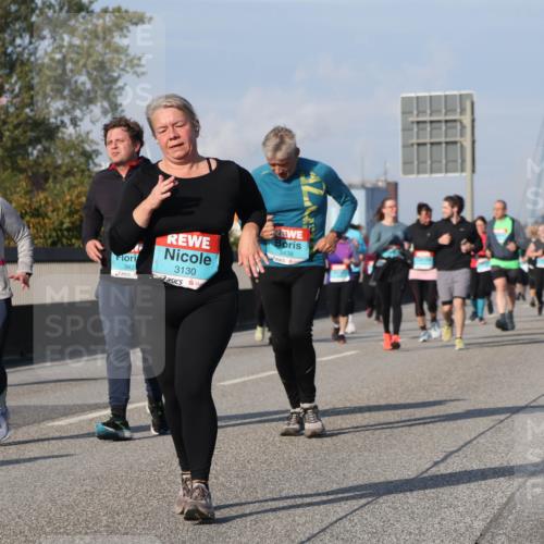 03.10.2025 - Köhlbrandbrückenlauf Luisa Fischer http://msf.ph/oto/8985645 03.10.2025 11:17:23 Position 3 3442, 3437, 3130, 3438 meine-sportfotos.de