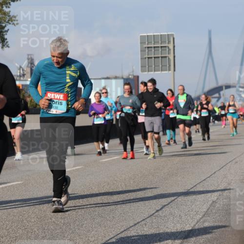 03.10.2025 - Köhlbrandbrückenlauf Luisa Fischer http://msf.ph/oto/8985652 03.10.2025 11:17:24 Position 3 3130, 8438 meine-sportfotos.de