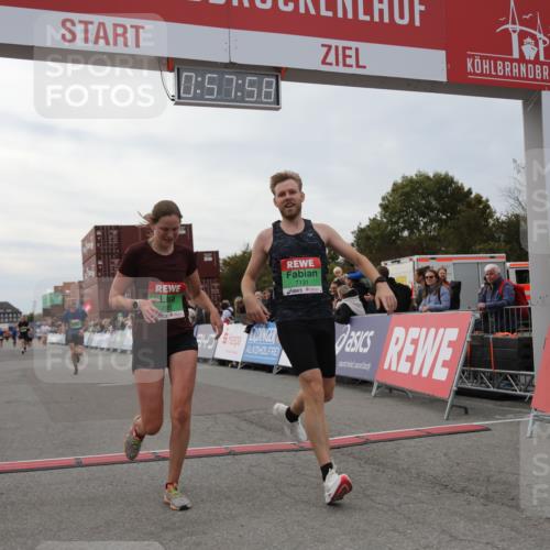 03.10.2025 - Köhlbrandbrückenlauf Yannick Fuchs http://msf.ph/oto/8985653 03.10.2025 15:57:56 Ziel 7029, 7051, 7087, 7127, 7131, 7577, 9438 meine-sportfotos.de