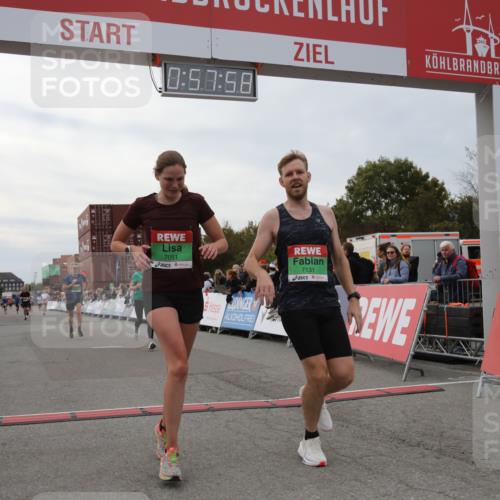 03.10.2025 - Köhlbrandbrückenlauf Yannick Fuchs http://msf.ph/oto/8985658 03.10.2025 15:57:56 Ziel 7029, 7051, 7087, 7127, 7131, 7577, 9438 meine-sportfotos.de
