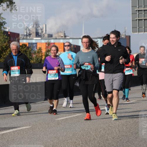 03.10.2025 - Köhlbrandbrückenlauf Luisa Fischer http://msf.ph/oto/8985668 03.10.2025 11:17:27 Position 3 3096, 3094, 2597, 311 meine-sportfotos.de
