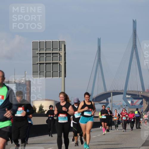 03.10.2025 - Köhlbrandbrückenlauf Luisa Fischer http://msf.ph/oto/8985689 03.10.2025 11:17:31 Position 3  meine-sportfotos.de
