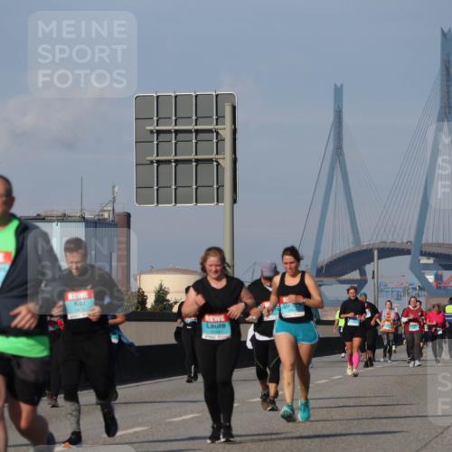 03.10.2025 - Köhlbrandbrückenlauf Luisa Fischer http://msf.ph/oto/8985692 03.10.2025 11:17:31 Position 3 400 meine-sportfotos.de