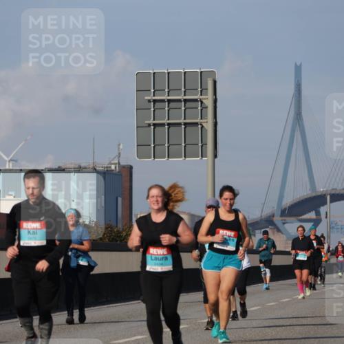 03.10.2025 - Köhlbrandbrückenlauf Luisa Fischer http://msf.ph/oto/8985702 03.10.2025 11:17:33 Position 3 3475, 2434 meine-sportfotos.de
