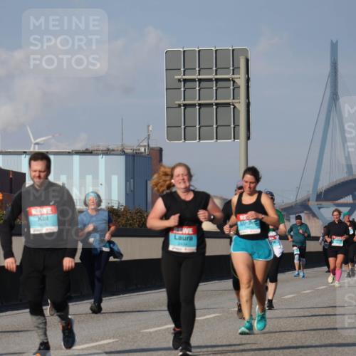 03.10.2025 - Köhlbrandbrückenlauf Luisa Fischer http://msf.ph/oto/8985705 03.10.2025 11:17:34 Position 3 475, 2434 meine-sportfotos.de