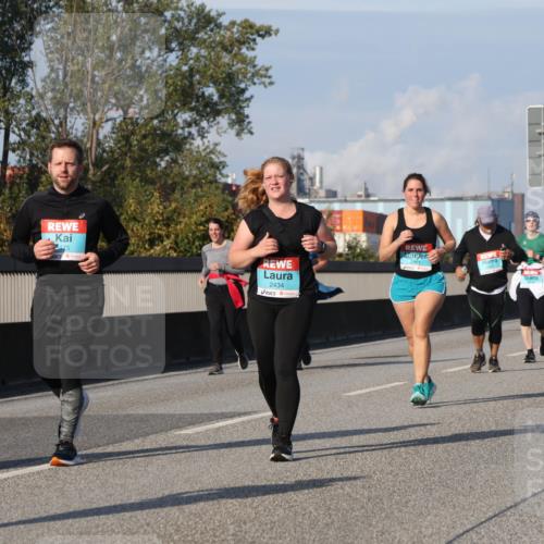03.10.2025 - Köhlbrandbrückenlauf Luisa Fischer http://msf.ph/oto/8985736 03.10.2025 11:17:39 Position 3 475, 2434 meine-sportfotos.de