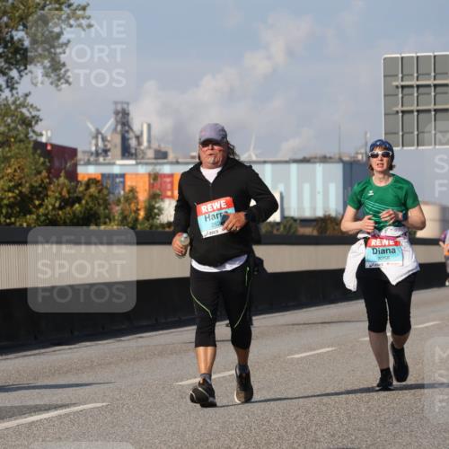 03.10.2025 - Köhlbrandbrückenlauf Luisa Fischer http://msf.ph/oto/8985756 03.10.2025 11:17:44 Position 3 2520, 3258 meine-sportfotos.de