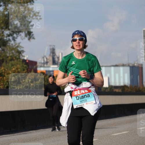 03.10.2025 - Köhlbrandbrückenlauf Luisa Fischer http://msf.ph/oto/8985779 03.10.2025 11:17:47 Position 3 3258 meine-sportfotos.de