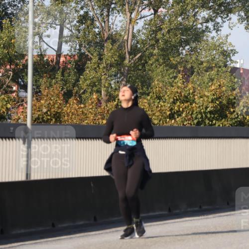 03.10.2025 - Köhlbrandbrückenlauf Luisa Fischer http://msf.ph/oto/8985796 03.10.2025 11:17:51 Position 3  meine-sportfotos.de