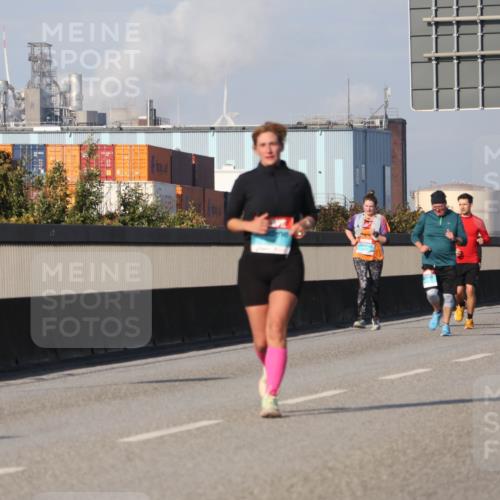 03.10.2025 - Köhlbrandbrückenlauf Luisa Fischer http://msf.ph/oto/8985801 03.10.2025 11:17:52 Position 3  meine-sportfotos.de