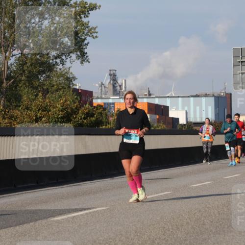 03.10.2025 - Köhlbrandbrückenlauf Luisa Fischer http://msf.ph/oto/8985815 03.10.2025 11:17:54 Position 3 3095 meine-sportfotos.de