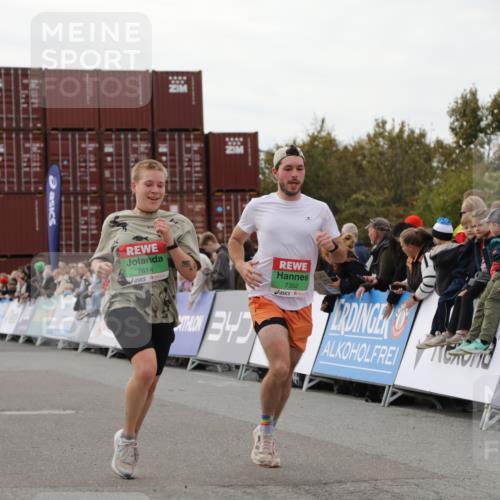 03.10.2025 - Köhlbrandbrückenlauf Yannick Fuchs http://msf.ph/oto/8985825 03.10.2025 15:58:06 Ziel 7029, 7352, 7577, 7614, 8761, 9223, 9224, 9227 meine-sportfotos.de