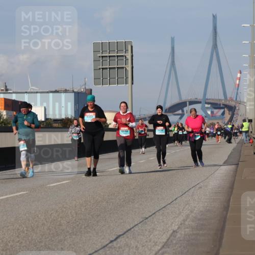 03.10.2025 - Köhlbrandbrückenlauf Luisa Fischer http://msf.ph/oto/8985842 03.10.2025 11:18:01 Position 3  meine-sportfotos.de