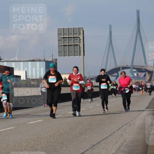 03.10.2025 - Köhlbrandbrückenlauf Luisa Fischer http://msf.ph/oto/8985846 03.10.2025 11:18:02 Position 3  meine-sportfotos.de