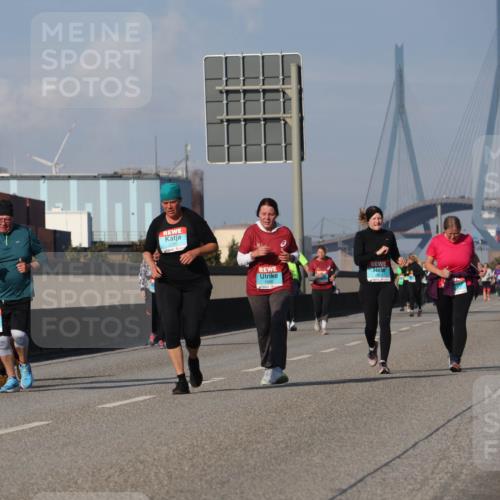 03.10.2025 - Köhlbrandbrückenlauf Luisa Fischer http://msf.ph/oto/8985847 03.10.2025 11:18:02 Position 3  meine-sportfotos.de