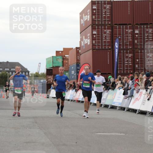 03.10.2025 - Köhlbrandbrückenlauf Yannick Fuchs http://msf.ph/oto/8985851 03.10.2025 15:58:07 Ziel 7029, 7352, 7577, 7614, 8761, 9223, 9224, 9227 meine-sportfotos.de