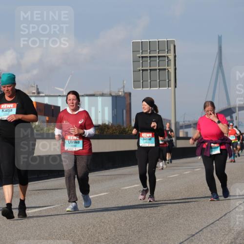 03.10.2025 - Köhlbrandbrückenlauf Luisa Fischer http://msf.ph/oto/8985879 03.10.2025 11:18:07 Position 3  meine-sportfotos.de
