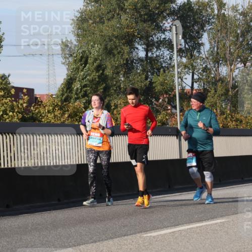 03.10.2025 - Köhlbrandbrückenlauf Luisa Fischer http://msf.ph/oto/8985893 03.10.2025 11:18:09 Position 3 3637 meine-sportfotos.de