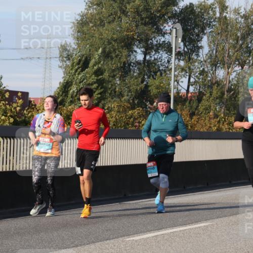 03.10.2025 - Köhlbrandbrückenlauf Luisa Fischer http://msf.ph/oto/8985898 03.10.2025 11:18:10 Position 3 3637, 3433, 2288 meine-sportfotos.de