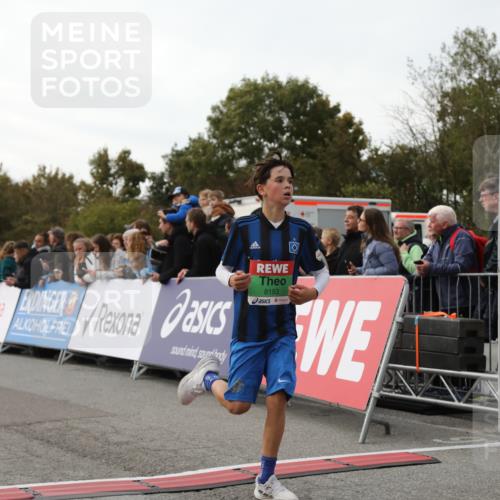 03.10.2025 - Köhlbrandbrückenlauf Yannick Fuchs http://msf.ph/oto/8985904 03.10.2025 16:10:37 Ziel 7534, 7543, 7549, 7552, 7562, 7844, 8153, 8798, 8950, 9652 meine-sportfotos.de