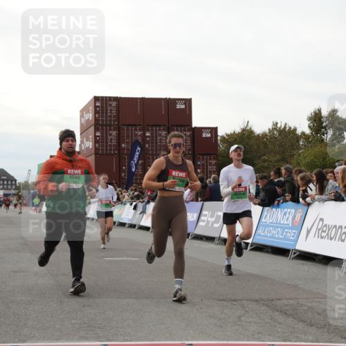 03.10.2025 - Köhlbrandbrückenlauf Yannick Fuchs http://msf.ph/oto/8985912 03.10.2025 16:10:37 Ziel 7534, 7543, 7549, 7552, 7562, 7844, 8153, 8798, 8950, 9652 meine-sportfotos.de