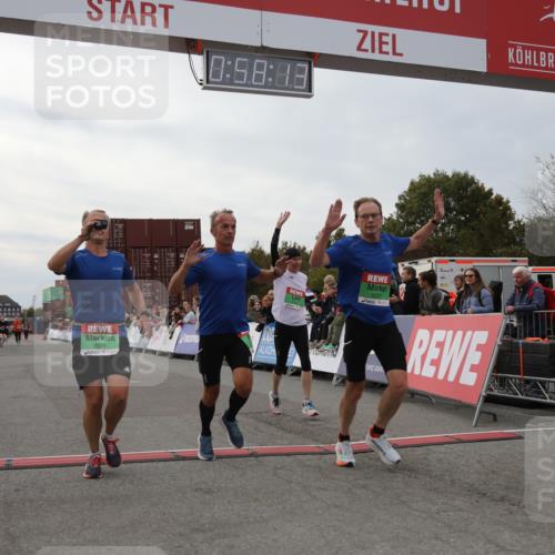 03.10.2025 - Köhlbrandbrückenlauf Yannick Fuchs http://msf.ph/oto/8985934 03.10.2025 15:58:12 Ziel 7096, 8761, 9223, 9224, 9227 meine-sportfotos.de