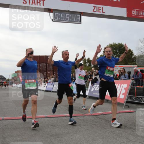 03.10.2025 - Köhlbrandbrückenlauf Yannick Fuchs http://msf.ph/oto/8985940 03.10.2025 15:58:12 Ziel 7096, 8761, 9223, 9224, 9227 meine-sportfotos.de