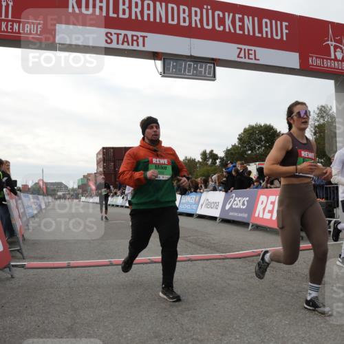 03.10.2025 - Köhlbrandbrückenlauf Yannick Fuchs http://msf.ph/oto/8985953 03.10.2025 16:10:39 Ziel 7534, 7549, 7552, 7562, 8153, 8798, 8950, 9652 meine-sportfotos.de