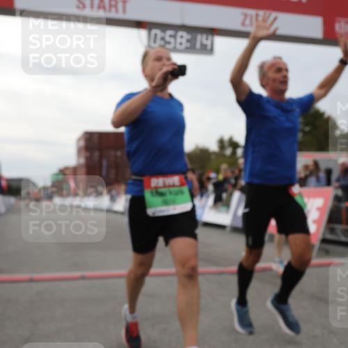 03.10.2025 - Köhlbrandbrückenlauf Yannick Fuchs http://msf.ph/oto/8985954 03.10.2025 15:58:12 Ziel 7096, 8761, 9223, 9224, 9227 meine-sportfotos.de
