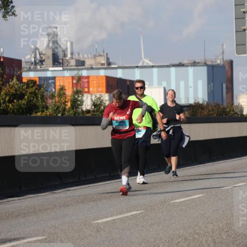 03.10.2025 - Köhlbrandbrückenlauf Luisa Fischer http://msf.ph/oto/8985959 03.10.2025 11:18:21 Position 3 2222 meine-sportfotos.de
