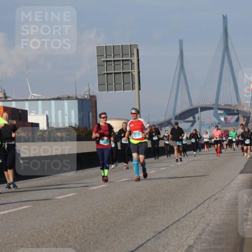 03.10.2025 - Köhlbrandbrückenlauf Luisa Fischer http://msf.ph/oto/8985977 03.10.2025 11:18:24 Position 3  meine-sportfotos.de