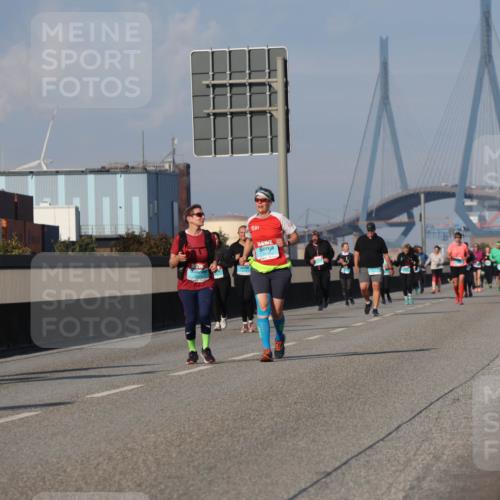 03.10.2025 - Köhlbrandbrückenlauf Luisa Fischer http://msf.ph/oto/8985981 03.10.2025 11:18:25 Position 3  meine-sportfotos.de