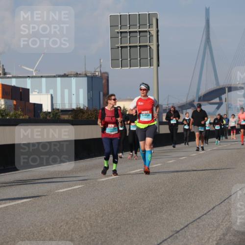 03.10.2025 - Köhlbrandbrückenlauf Luisa Fischer http://msf.ph/oto/8985983 03.10.2025 11:18:25 Position 3  meine-sportfotos.de