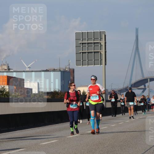 03.10.2025 - Köhlbrandbrückenlauf Luisa Fischer http://msf.ph/oto/8985985 03.10.2025 11:18:25 Position 3 2223, 3412 meine-sportfotos.de