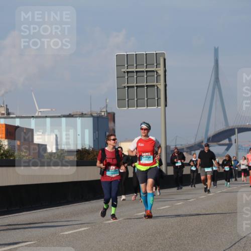 03.10.2025 - Köhlbrandbrückenlauf Luisa Fischer http://msf.ph/oto/8985987 03.10.2025 11:18:26 Position 3  meine-sportfotos.de