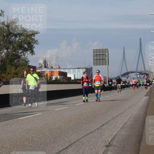 03.10.2025 - Köhlbrandbrückenlauf Luisa Fischer http://msf.ph/oto/8985996 03.10.2025 11:18:27 Position 3  meine-sportfotos.de