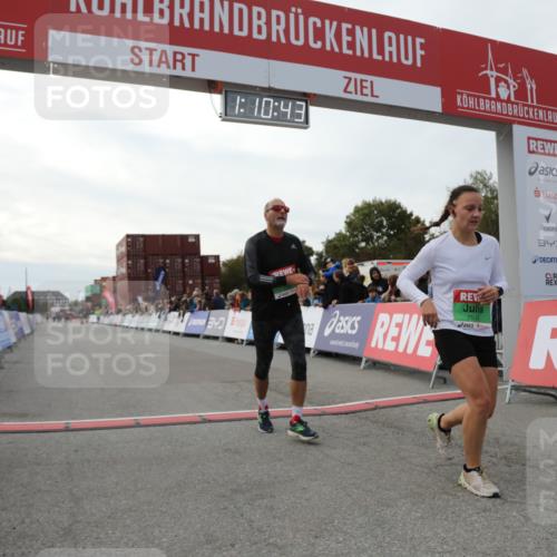 03.10.2025 - Köhlbrandbrückenlauf Yannick Fuchs http://msf.ph/oto/8986000 03.10.2025 16:10:42 Ziel 7534, 7549, 7552, 8950 meine-sportfotos.de