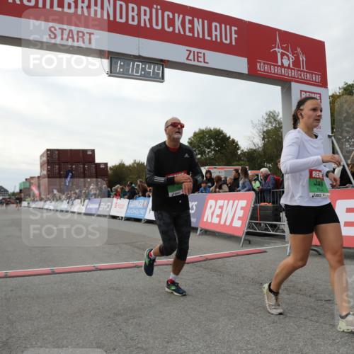 03.10.2025 - Köhlbrandbrückenlauf Yannick Fuchs http://msf.ph/oto/8986008 03.10.2025 16:10:42 Ziel 7534, 7549, 7552, 8950 meine-sportfotos.de