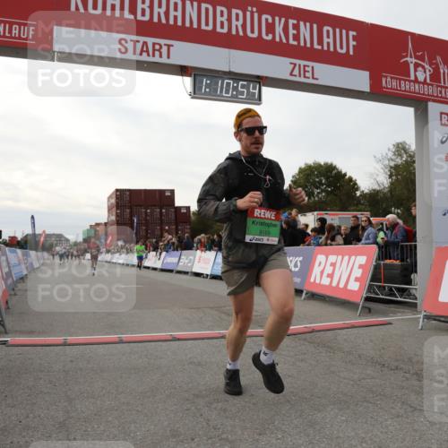 03.10.2025 - Köhlbrandbrückenlauf Yannick Fuchs http://msf.ph/oto/8986036 03.10.2025 16:10:53 Ziel 7226, 7834, 8775, 8776, 9169, 9474 meine-sportfotos.de